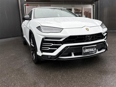 LAMBORGHINI URUS - 1