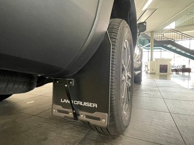 صورة 10 لـ 2024 Toyota LAND CRUISER 250