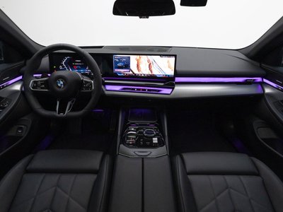 2025 BMW 5 SERIES — фото 4