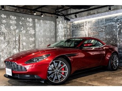 ASTON MARTIN DB11 VOLANTE - 6