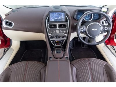 ASTON MARTIN DB11 VOLANTE - 2