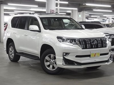 TOYOTA LAND CRUISER PRADO - 8