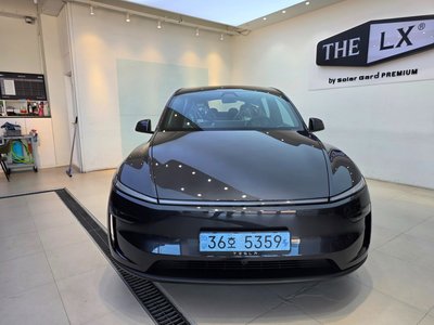 2026 Tesla MODEL Y 照片 1
