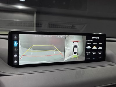 2023 Genesis G80 (RG3) thumbnail 15
