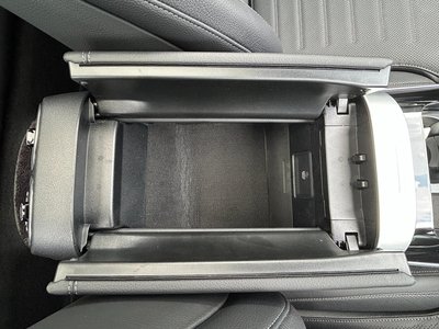 صورة مصغرة 32 لـ 2026 Mercedes-BENZ C-CLASS