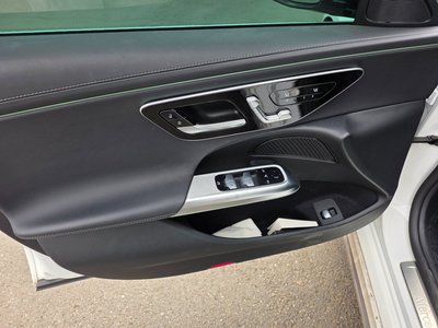 MERCEDES-BENZ E-CLASS - 3