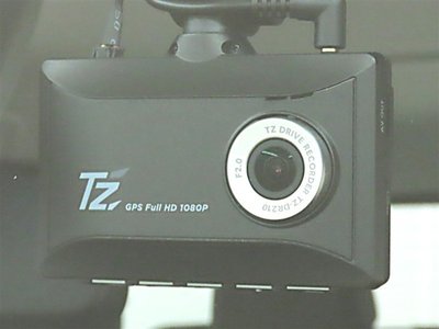 TOYOTA LAND CRUISER 70 - 3