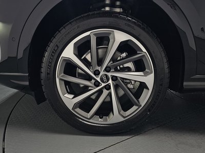 صورة 6 لـ 2025 AUDI Q5