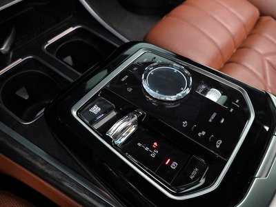BMW 7 SERIES - 9