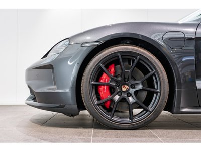PORSCHE TAYCAN - 10