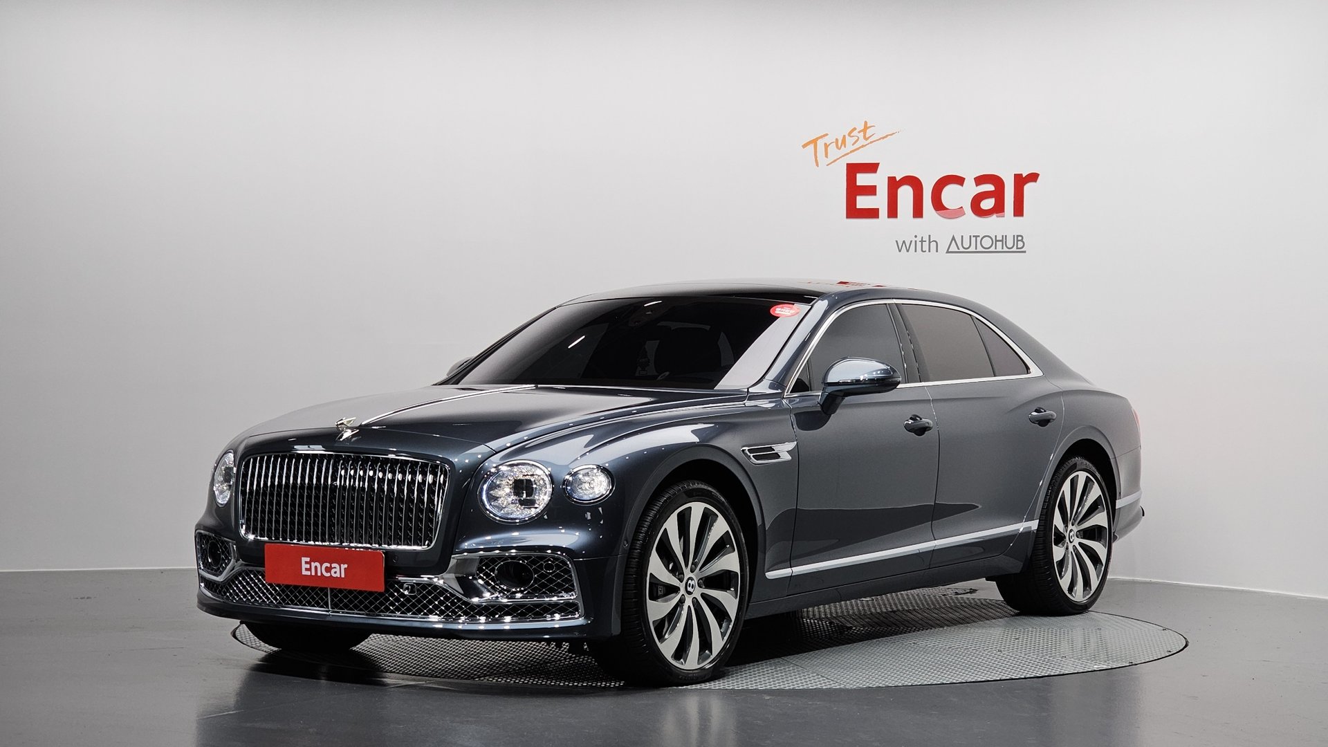 BENTLEY FLYING SPUR - View 1