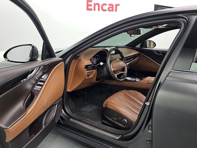 GENESIS G80 (RG3) - 10