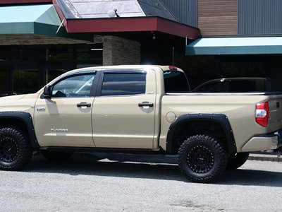 2019 Toyota TUNDRA — миниатюра 12