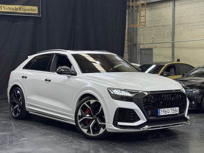 AUDI RS Q8 - 3