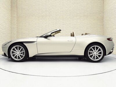ASTON MARTIN DB11 VOLANTE - 6
