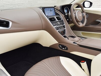 ASTON MARTIN DB11 VOLANTE - 10