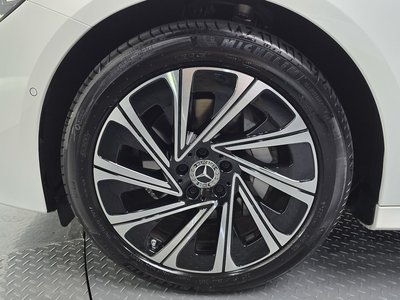 MERCEDES-BENZ E-CLASS - 6