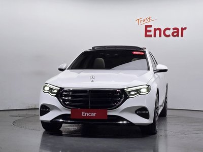 MERCEDES-BENZ E-CLASS - 3