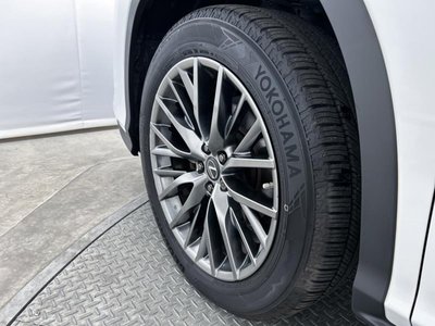 صورة 9 لـ 2020 Lexus RX