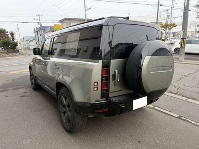 LAND ROVER DEFENDER - 8