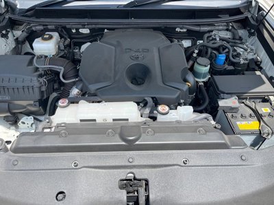 2023 Toyota LAND CRUISER PRADO — миниатюра 18