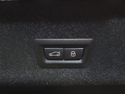 2025 BMW 3 SERIES — миниатюра 32