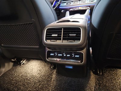 صورة 9 لـ 2025 Mercedes-BENZ GLS