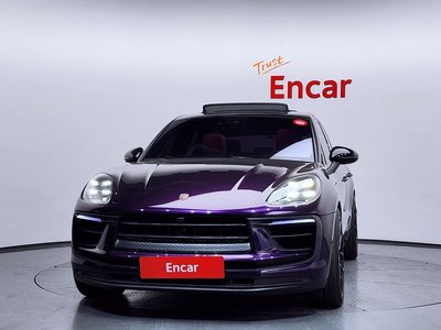 PORSCHE MACAN - 2