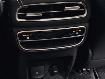2021 Genesis GV80 thumbnail 30