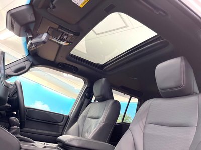 2025 Toyota LAND CRUISER 250 — фото 4