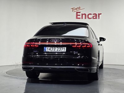 صورة 3 لـ 2021 AUDI A8