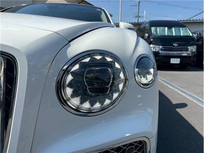 BENTLEY FLYING SPUR - 10