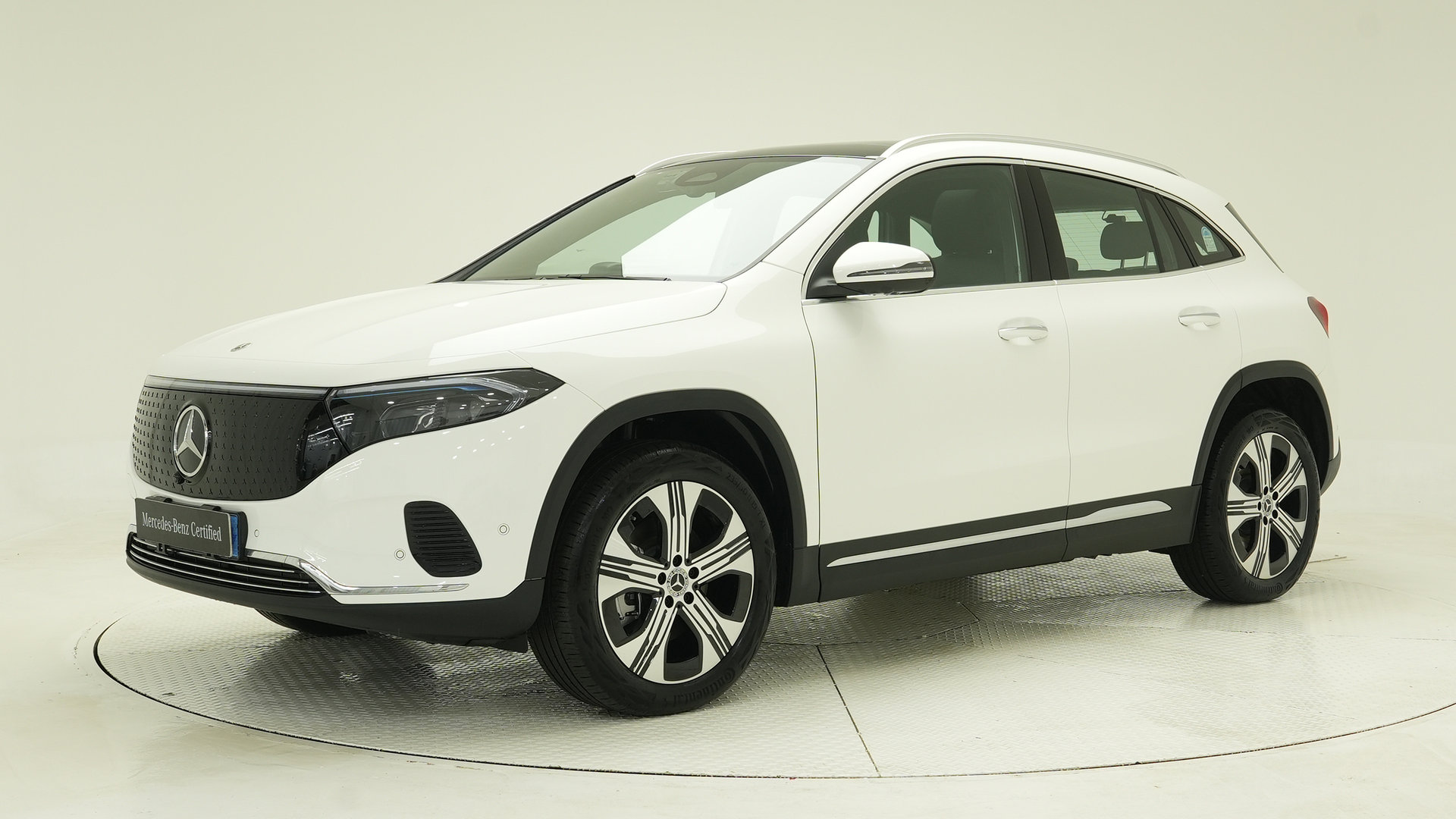 MERCEDES-BENZ EQA - View 1