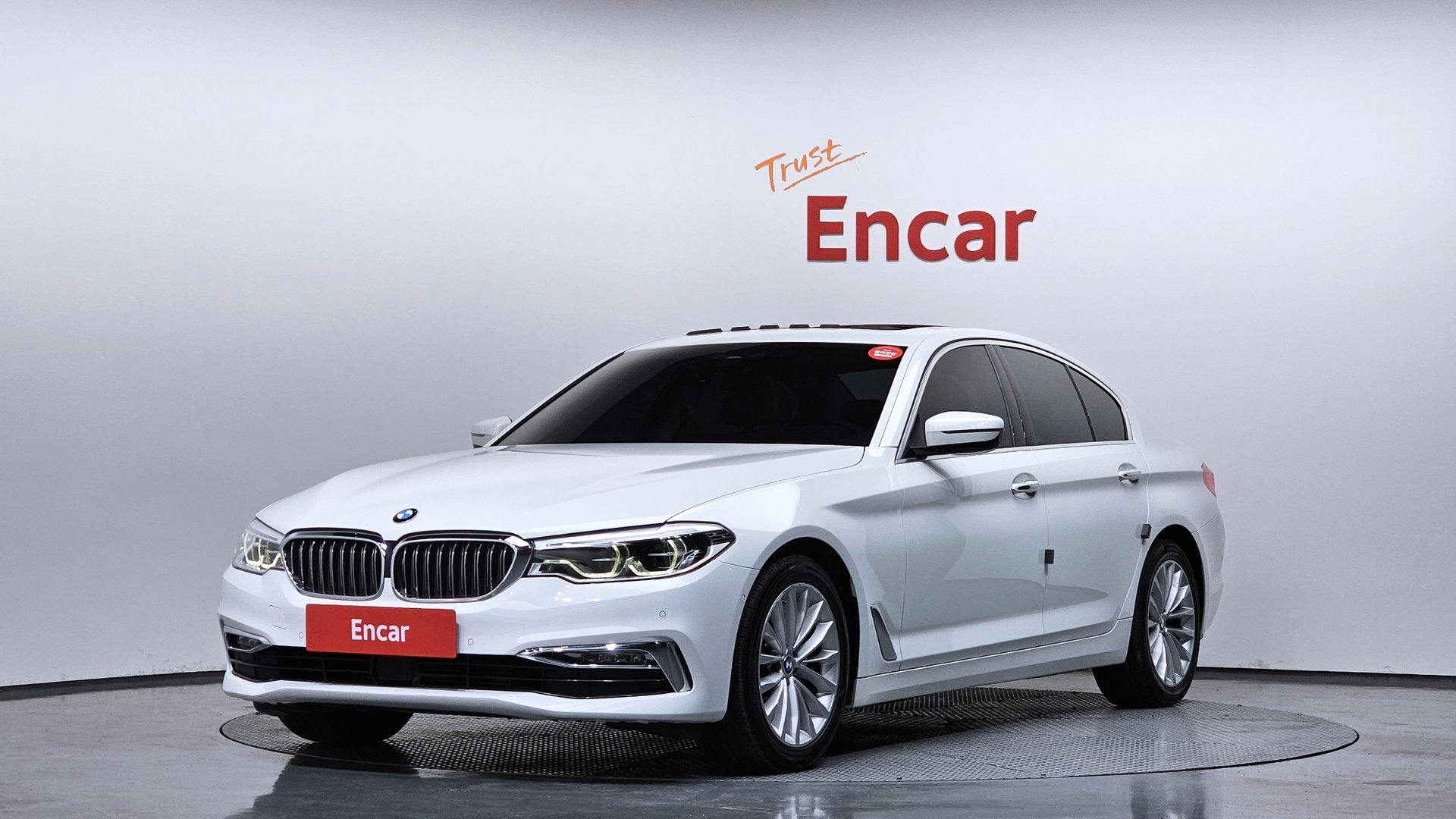 BMW 5 SERIES - View 1