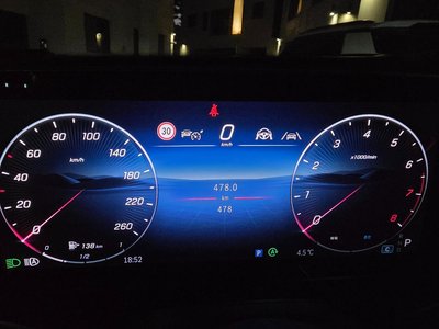 MERCEDES-BENZ GLC - 8