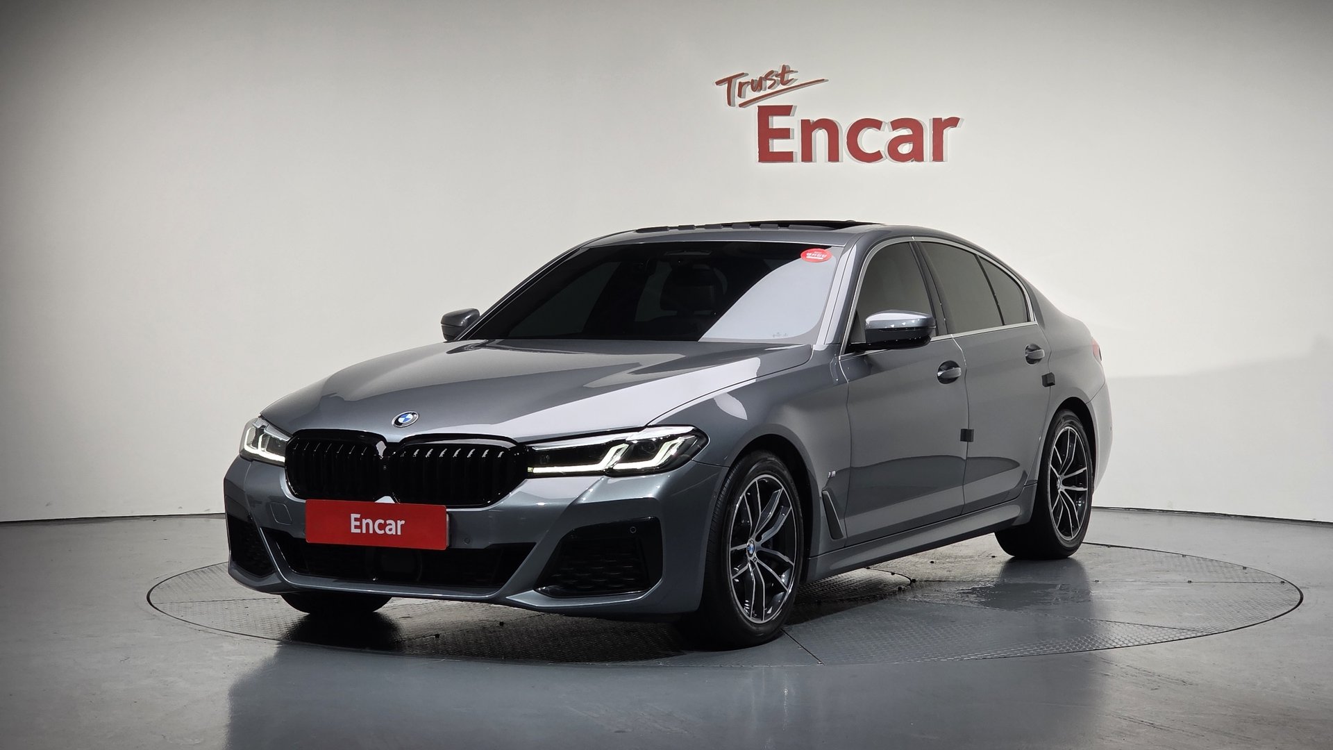 BMW 5 SERIES - View 1