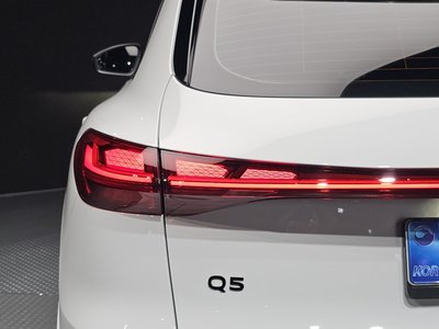 صورة 10 لـ 2025 AUDI Q5