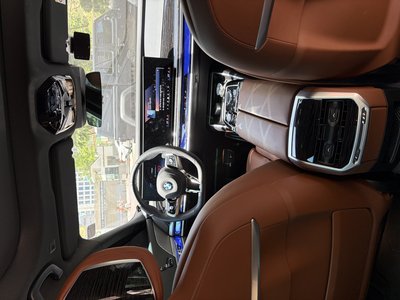 BMW 7 SERIES - 1