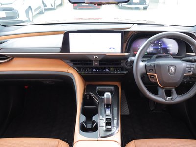2024 Toyota CROWN SPORT photo 7