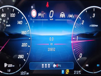 MERCEDES-BENZ E-CLASS - 8