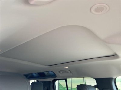 صورة 2 لـ 2023 LAND Rover DEFENDER