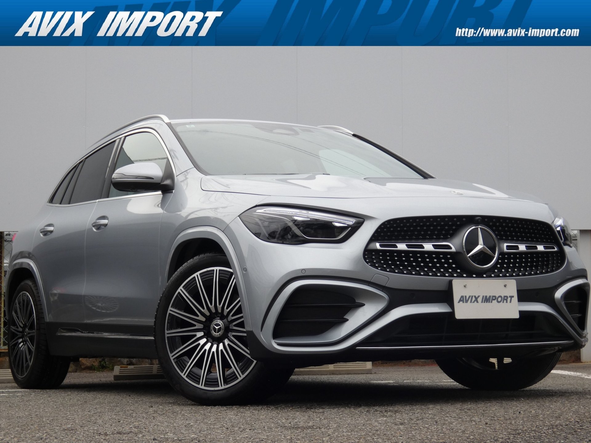 MERCEDES-BENZ GLA - View 1