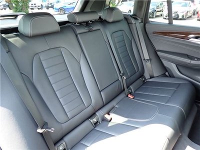 2024 BMW X3 缩略图 17
