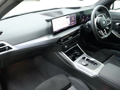 2025 BMW 3 SERIES 缩略图 32