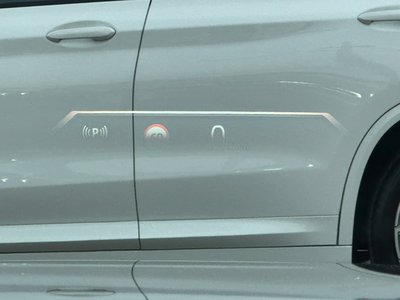 2025 BMW I5 TOURING thumbnail 18