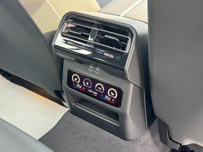 2025 BMW I5 TOURING thumbnail 41