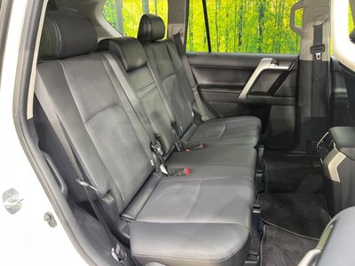 TOYOTA LAND CRUISER PRADO - 9