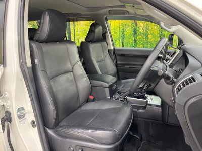 TOYOTA LAND CRUISER PRADO - 8