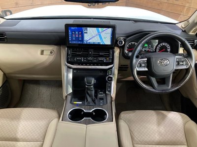 TOYOTA LAND CRUISER 300 - 2