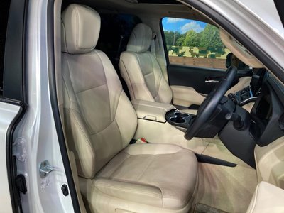 TOYOTA LAND CRUISER 300 - 10